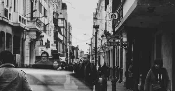 现在机器人与人工智能