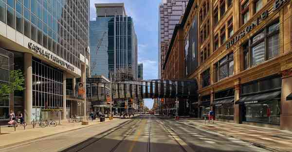 工行智能机器人优点与缺点