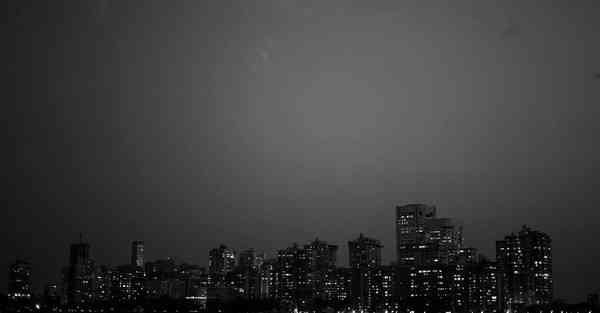 外国智能机器人毁灭地球