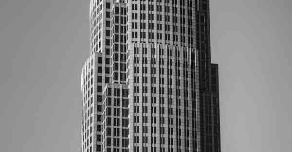 人工智能机器人和人谈恋爱