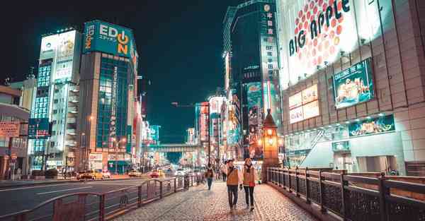 遥控智能机器人旋转战斗